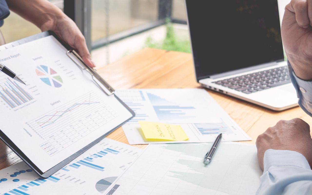 let-research-and-data-guide-your-plan-Dental-Marketing-Heroes